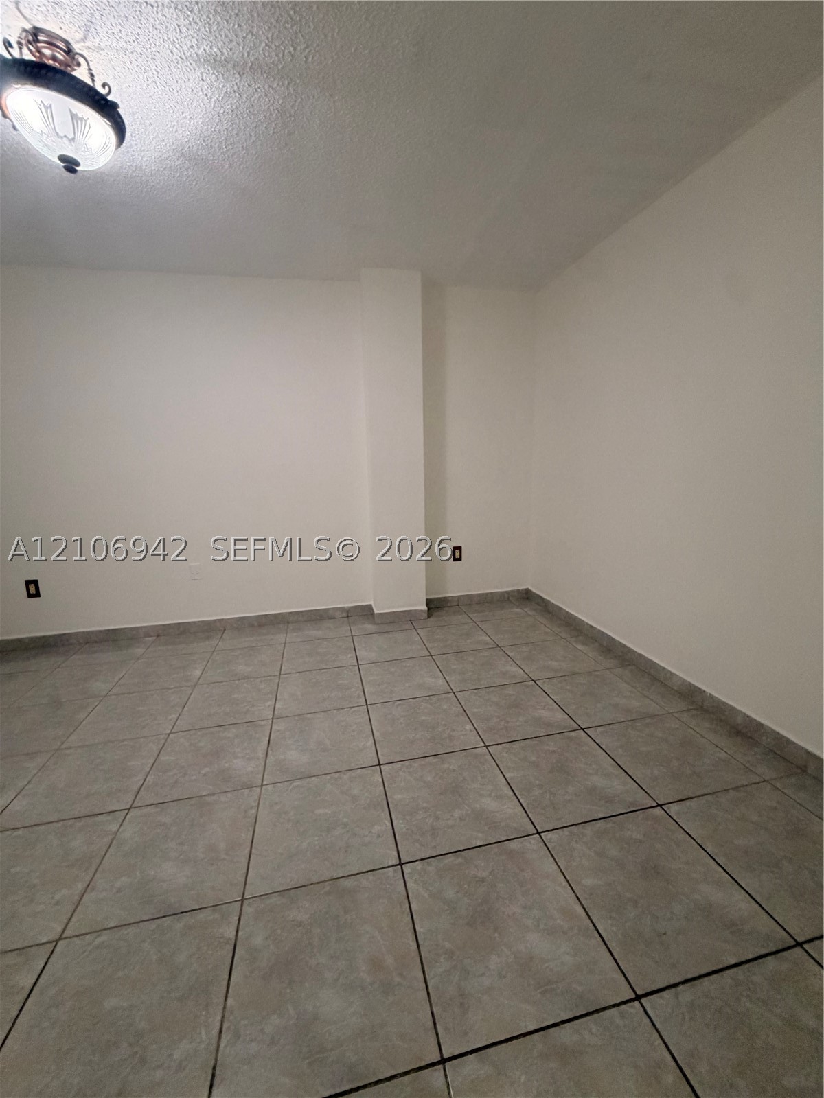 5050 NW 7th St #103, Miami FL 33126