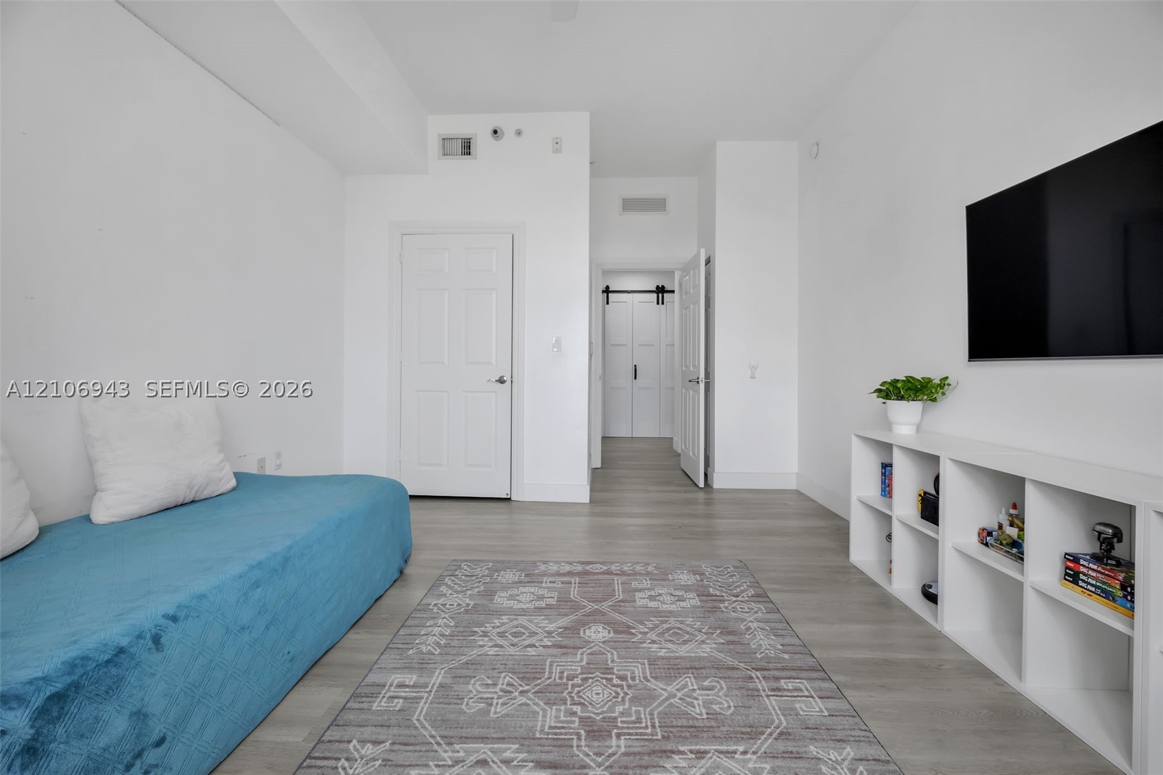 3001 NE 185th St #523, Aventura FL 33180