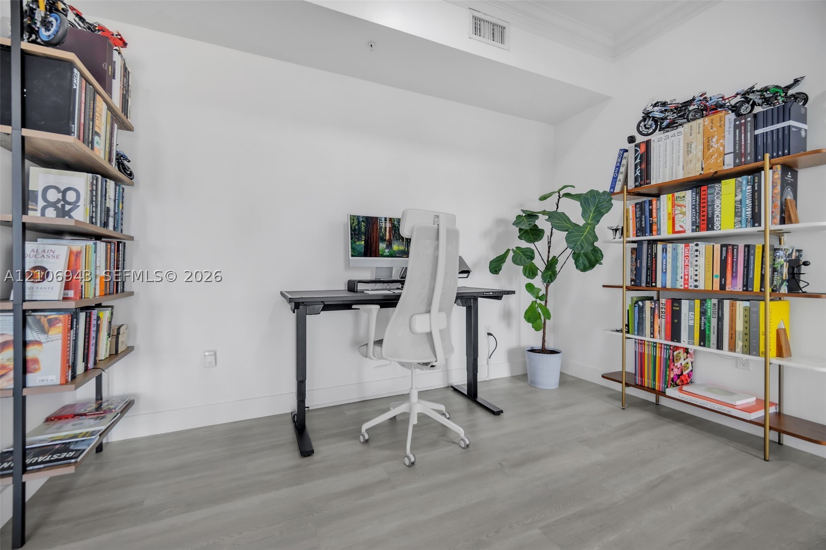 3001 NE 185th St #523, Aventura FL 33180