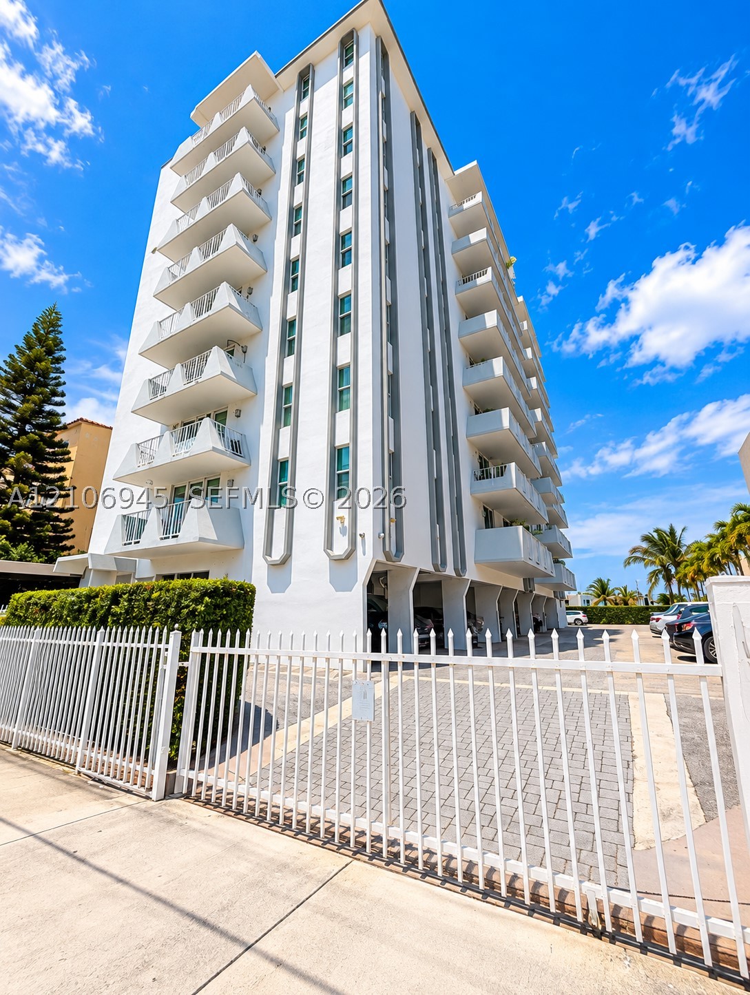 7133 Bay Dr #401, Miami Beach FL 33141