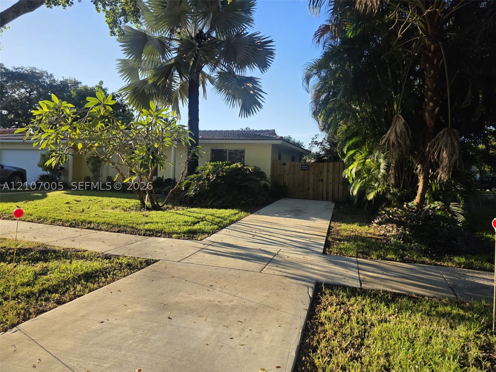 6325 Miami Lakeway, Miami Lakes FL 33014