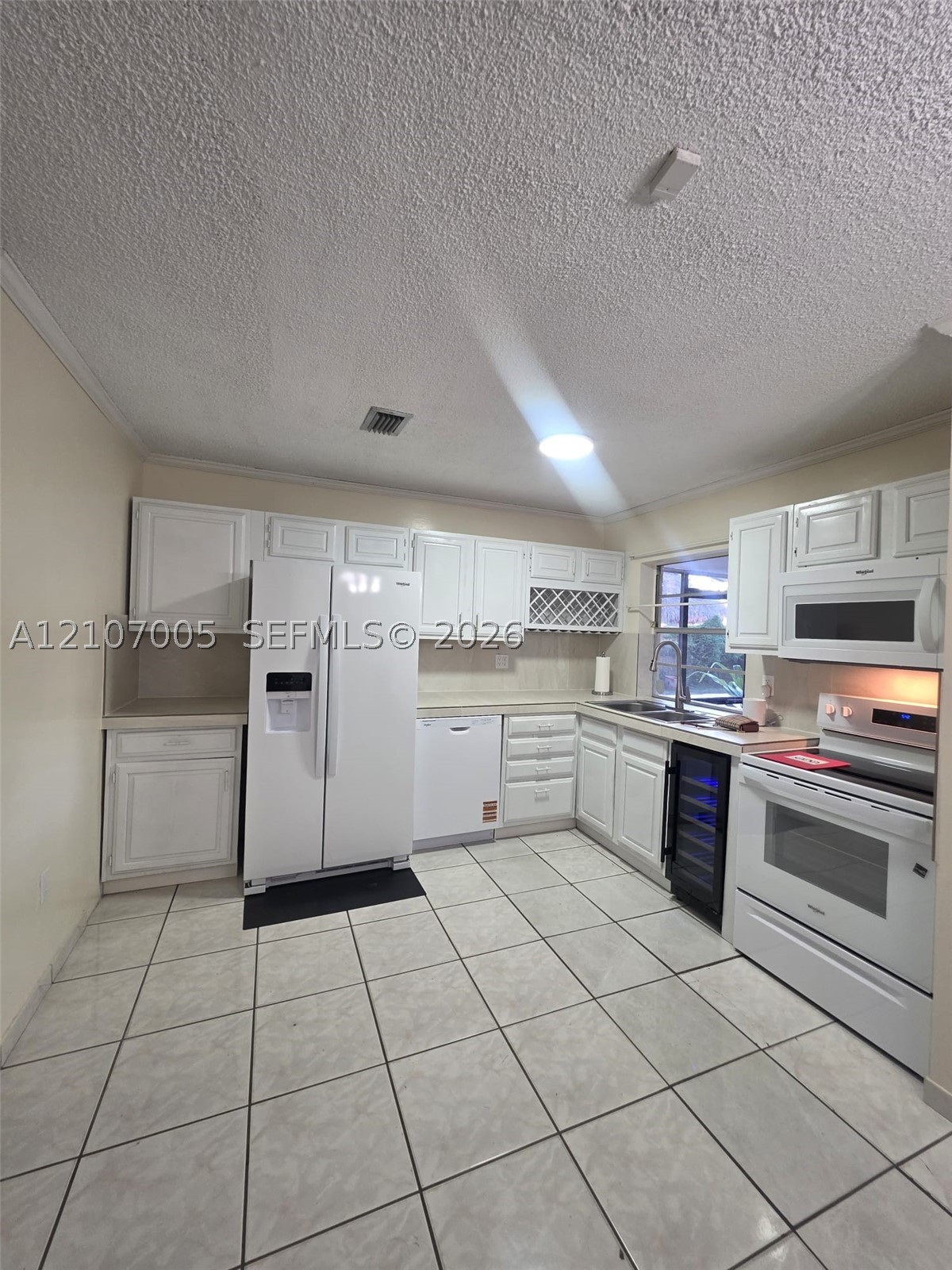 6325 Miami Lakeway, Miami Lakes FL 33014