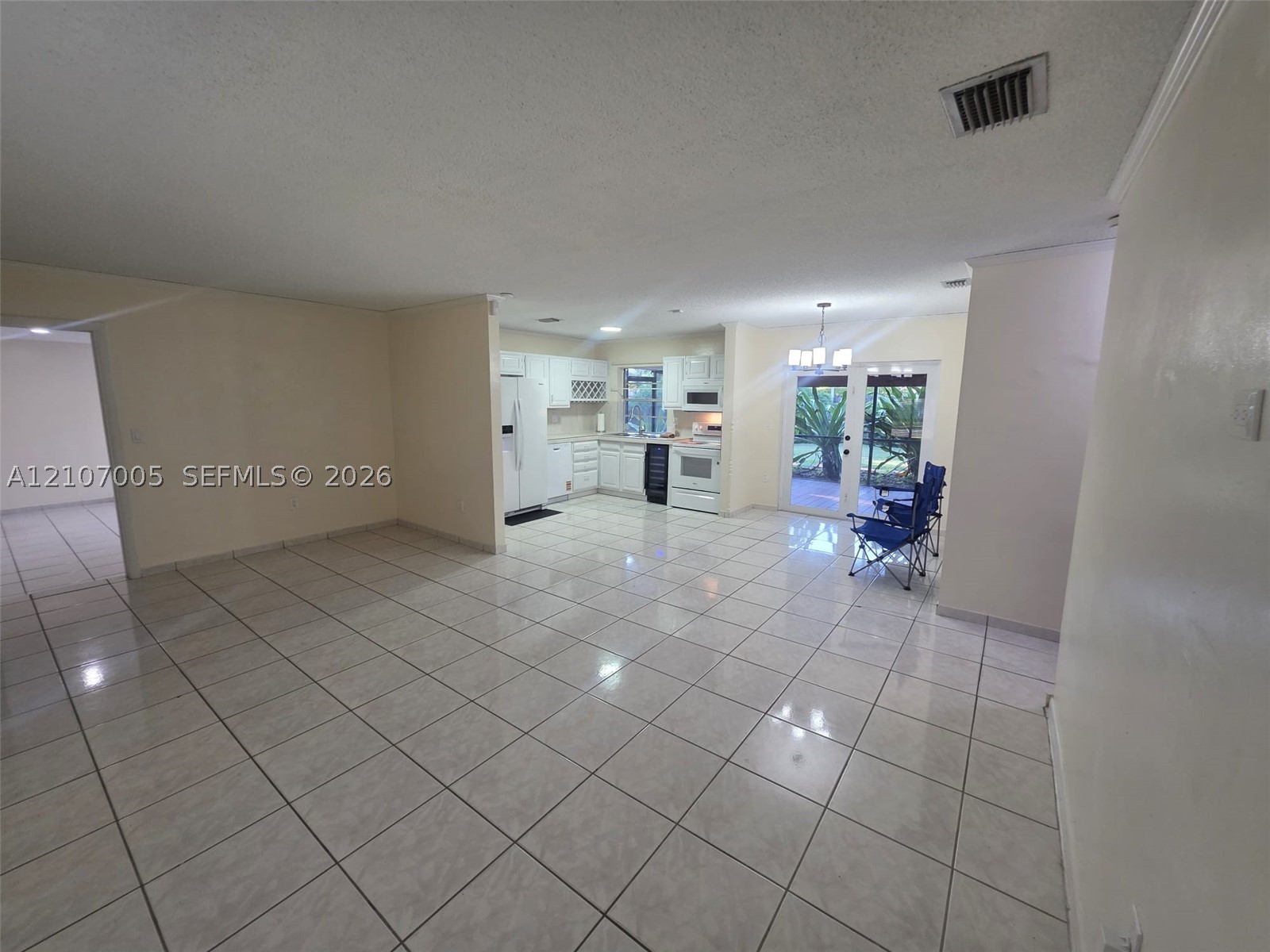 6325 Miami Lakeway, Miami Lakes FL 33014