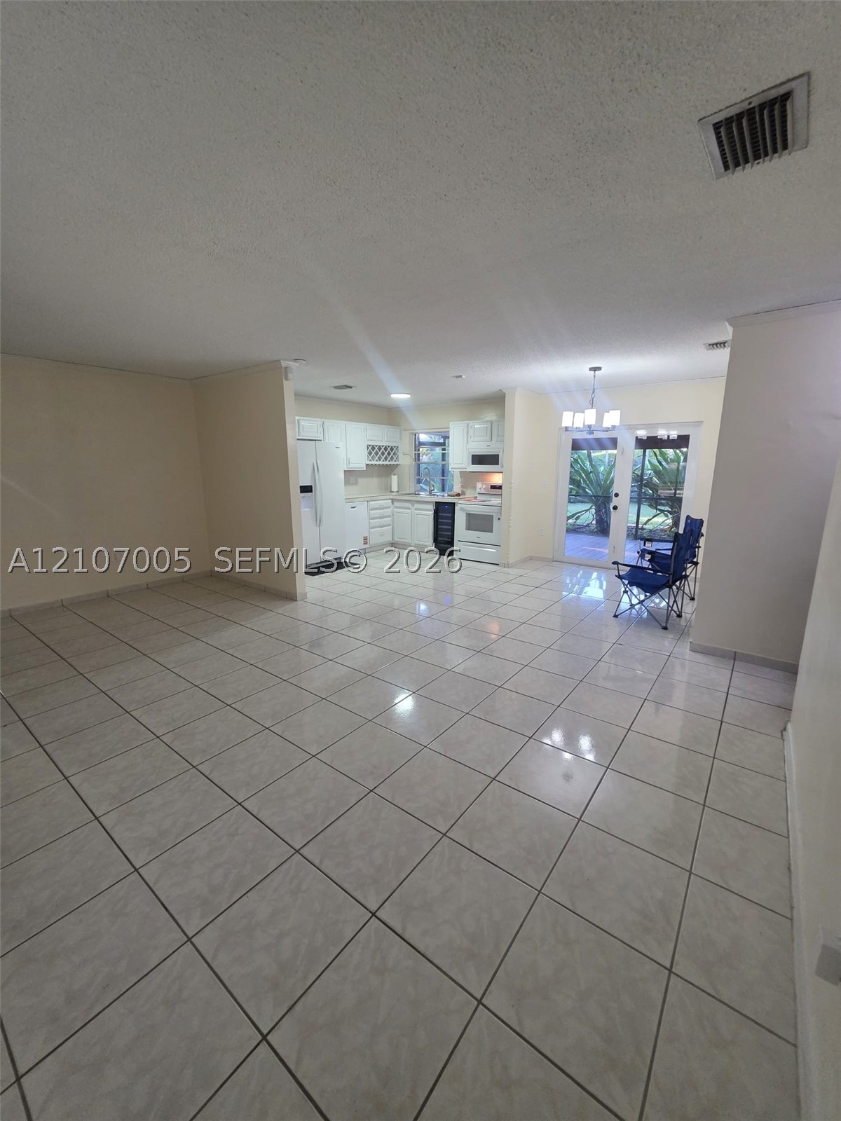6325 Miami Lakeway, Miami Lakes FL 33014