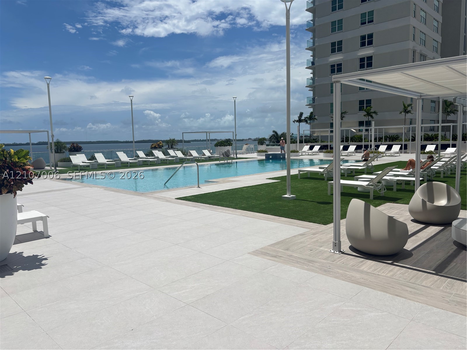 770 Claughton Island Dr #2116, Miami FL 33131