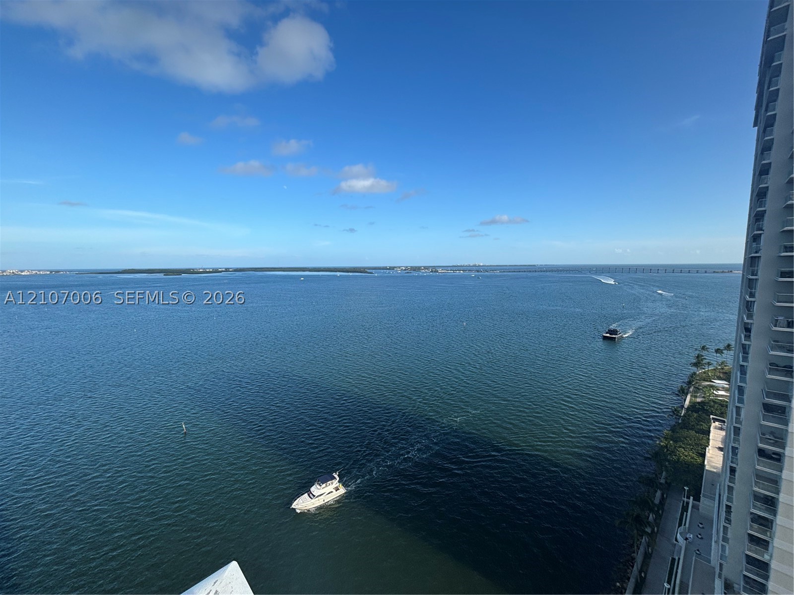 770 Claughton Island Dr #2116, Miami FL 33131