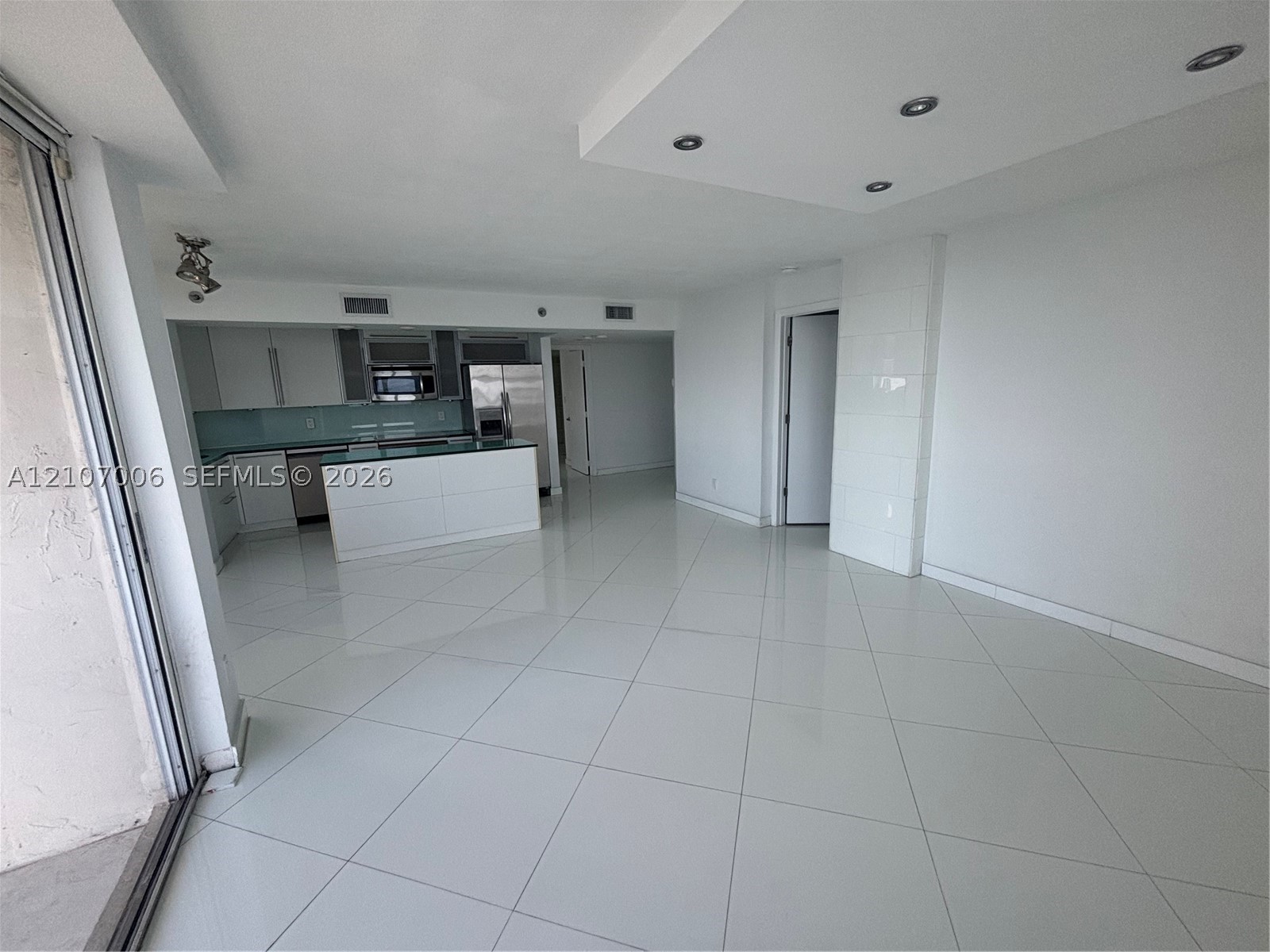 770 Claughton Island Dr #2116, Miami FL 33131