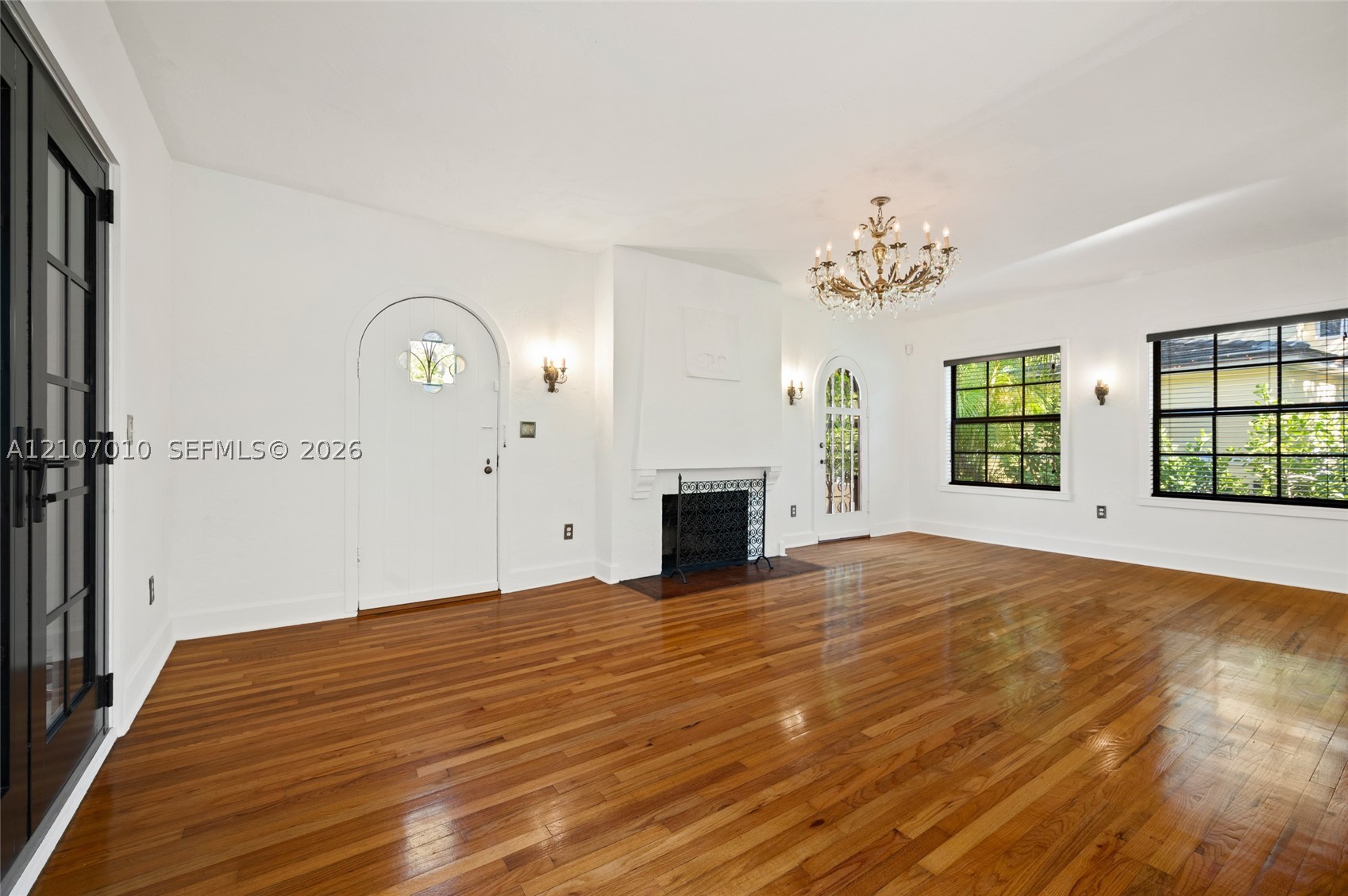 3413 Banos Ct, Miami FL 33134