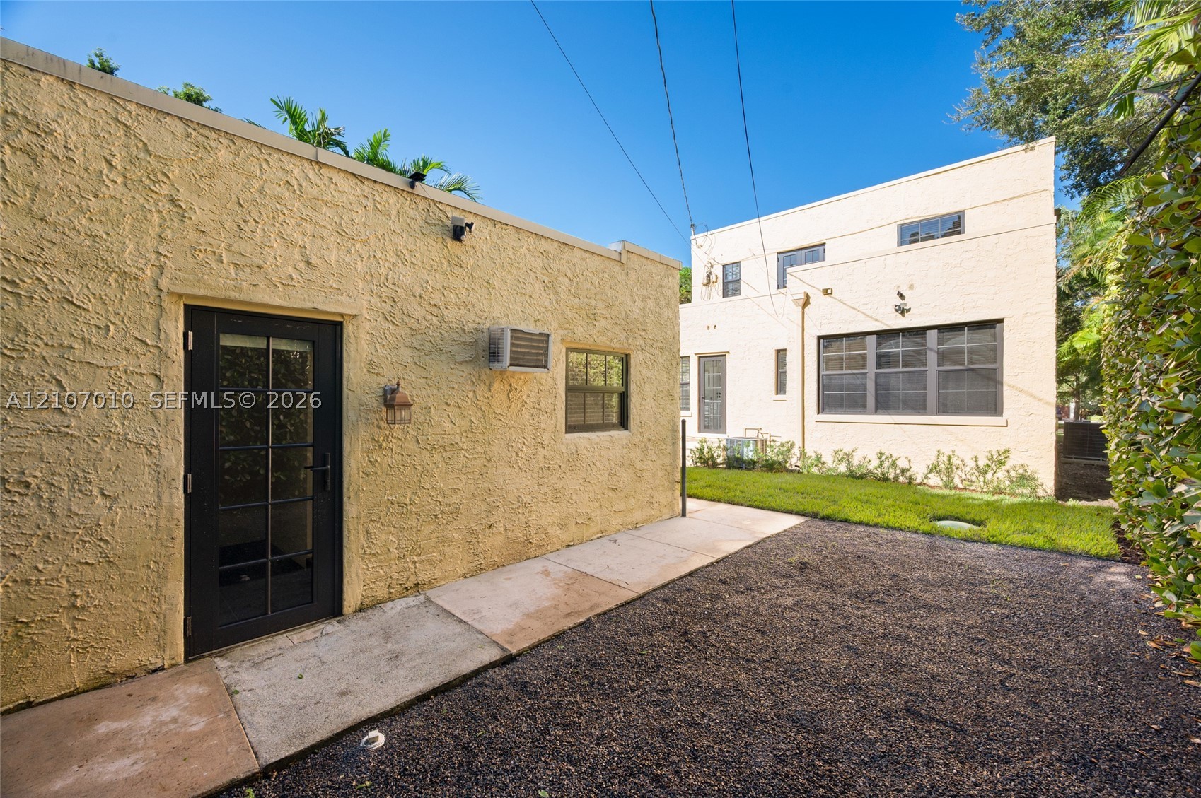 3413 Banos Ct, Miami FL 33134