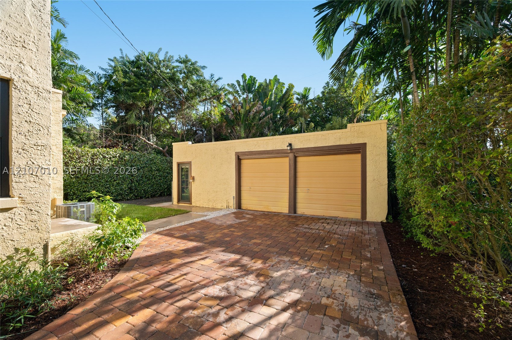 3413 Banos Ct, Miami FL 33134