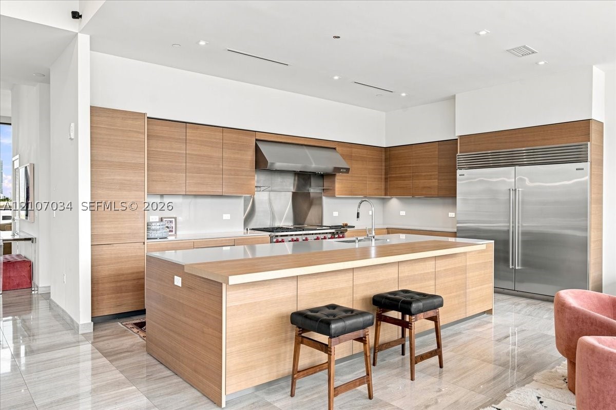 3581 E Glencoe St #605, Coconut Grove FL 33133