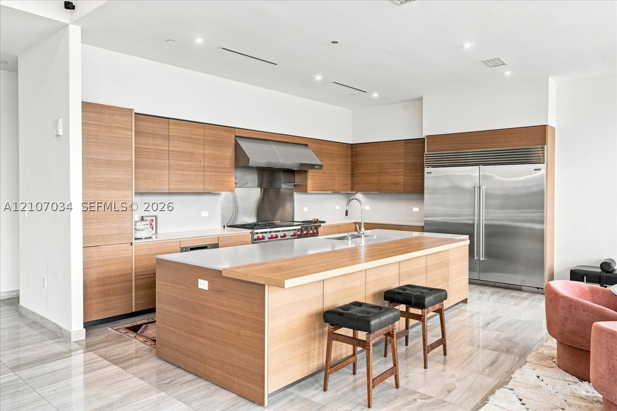 3581 E Glencoe St #605, Coconut Grove FL 33133
