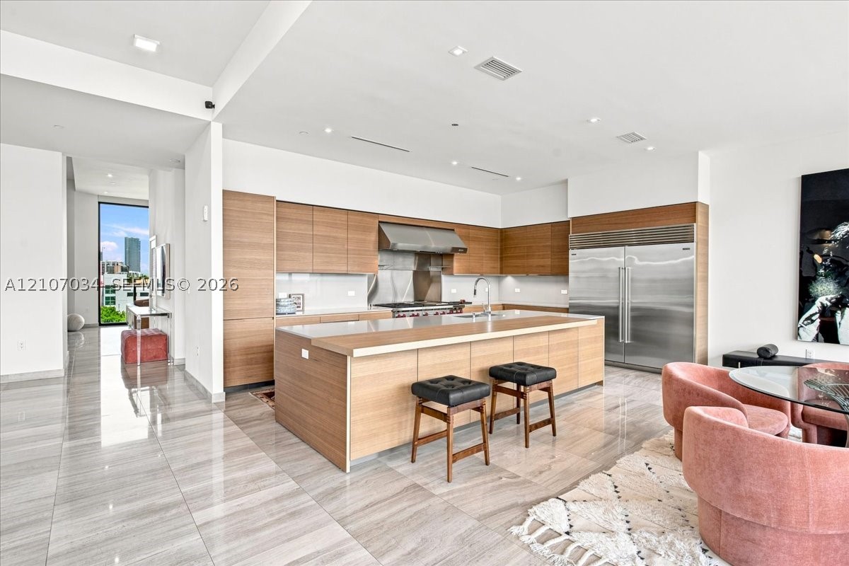 3581 E Glencoe St #605, Coconut Grove FL 33133