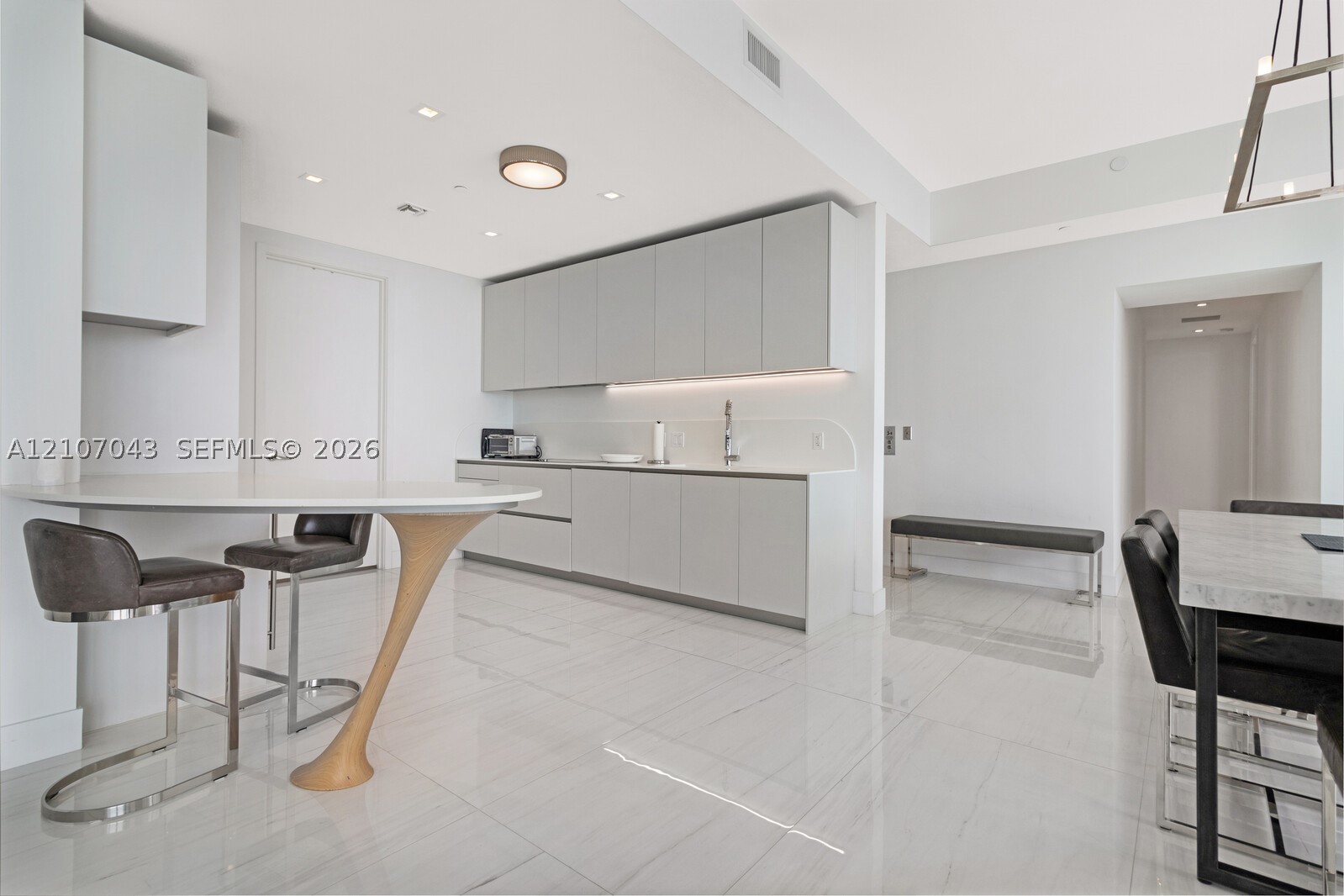 16901 Collins Ave #1402, Sunny Isles Beach FL 33160