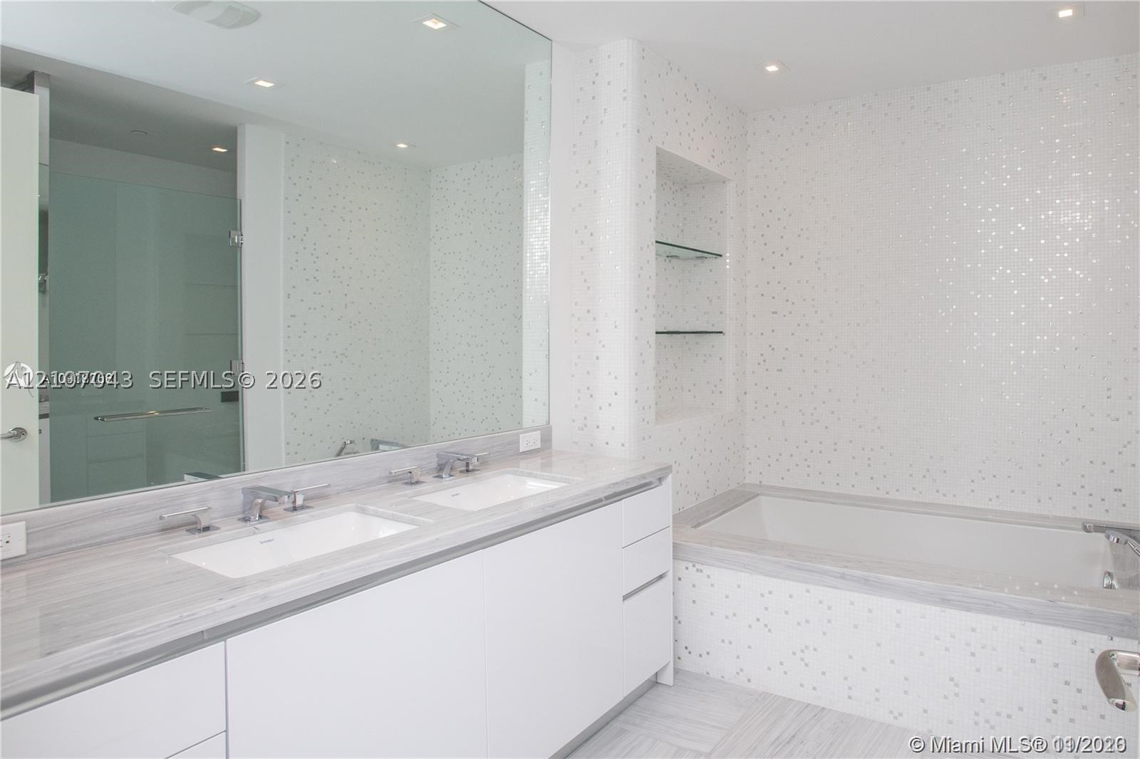 16901 Collins Ave #1402, Sunny Isles Beach FL 33160