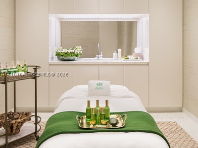 16901 Collins Ave #1402, Sunny Isles Beach FL 33160