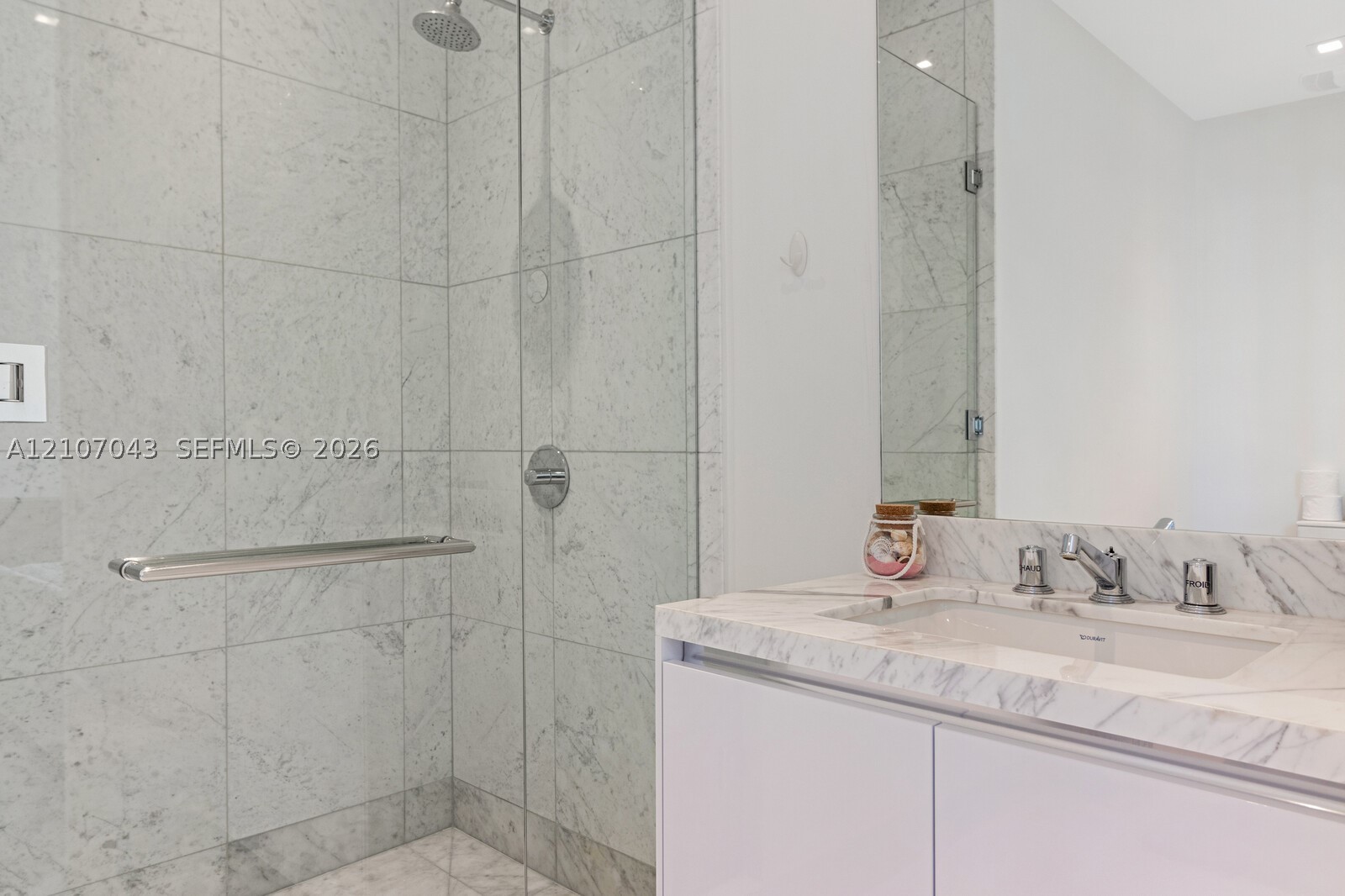 16901 Collins Ave #1402, Sunny Isles Beach FL 33160