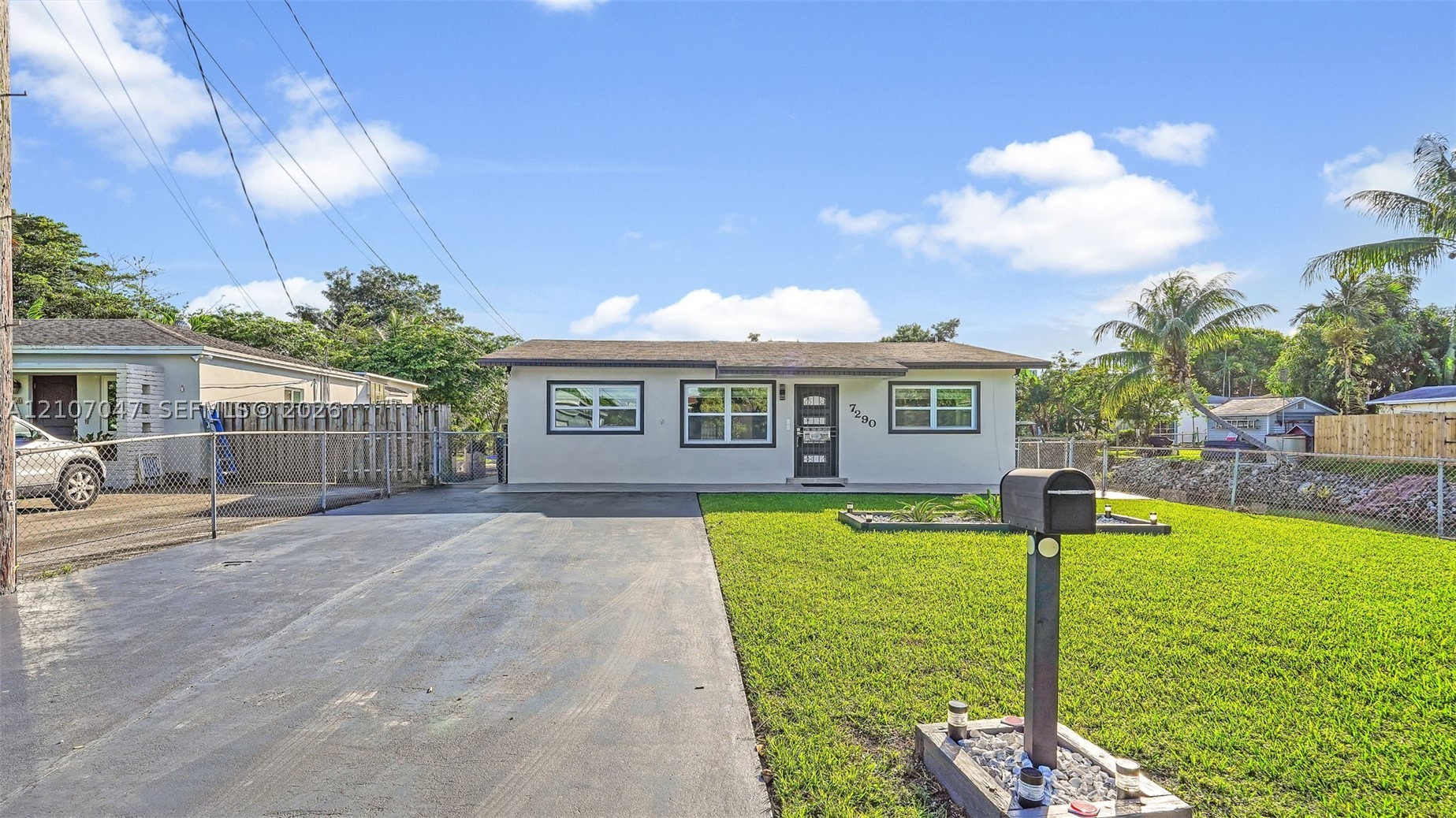 7290 SW 34th St Rd, Miami FL 33155