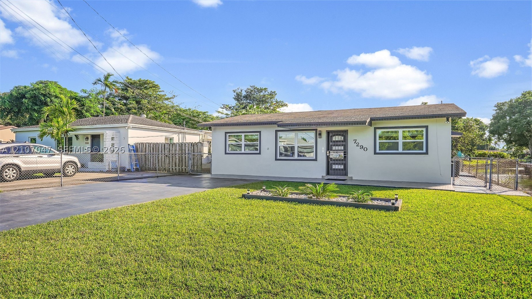 7290 SW 34th St Rd, Miami FL 33155