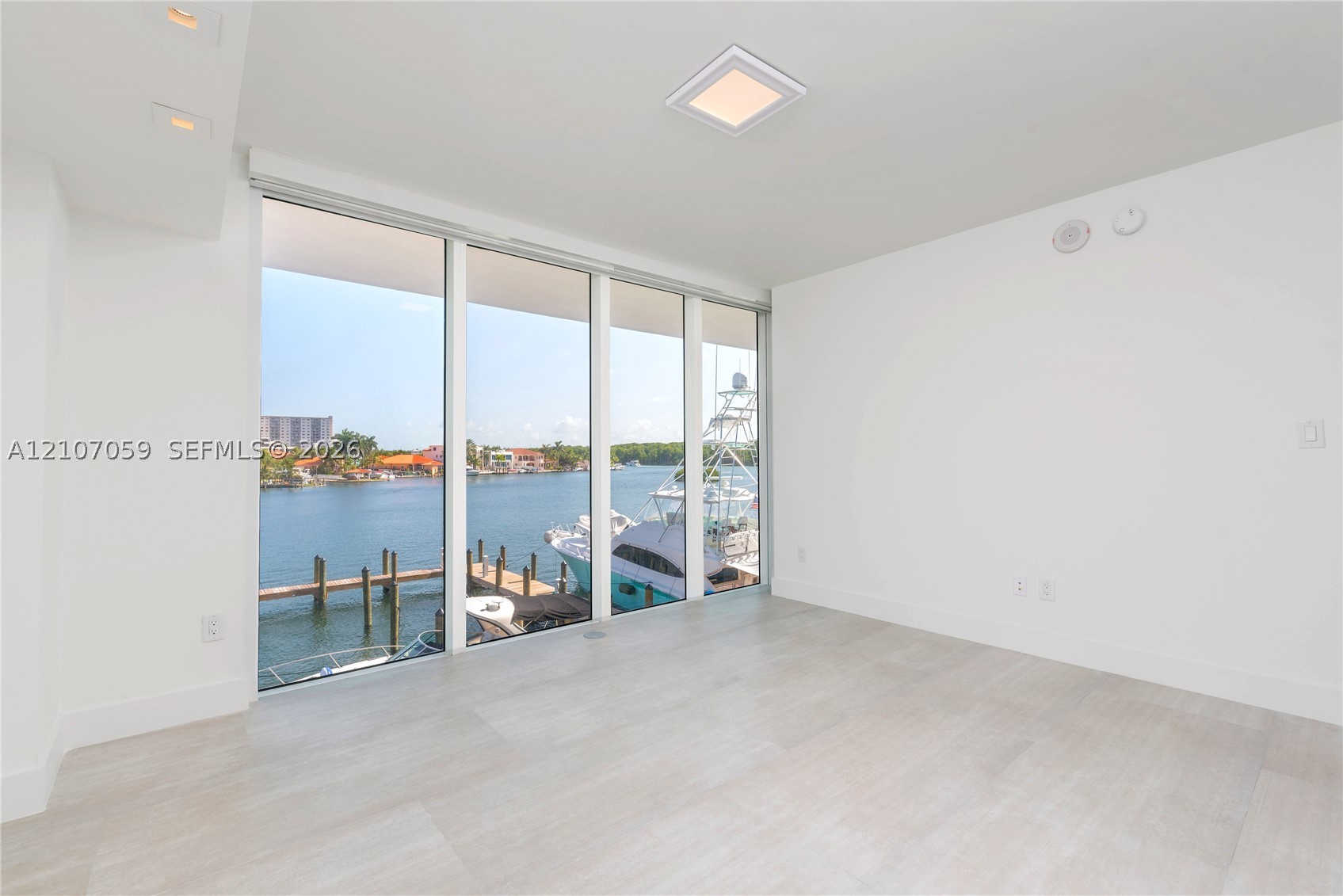 400 Sunny Isles Blvd #121, Sunny Isles Beach FL 33160