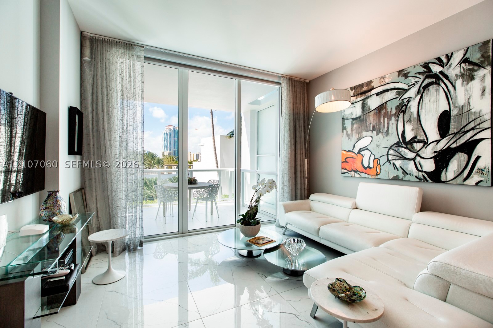 50 S Pointe Dr #610, Miami Beach FL 33139