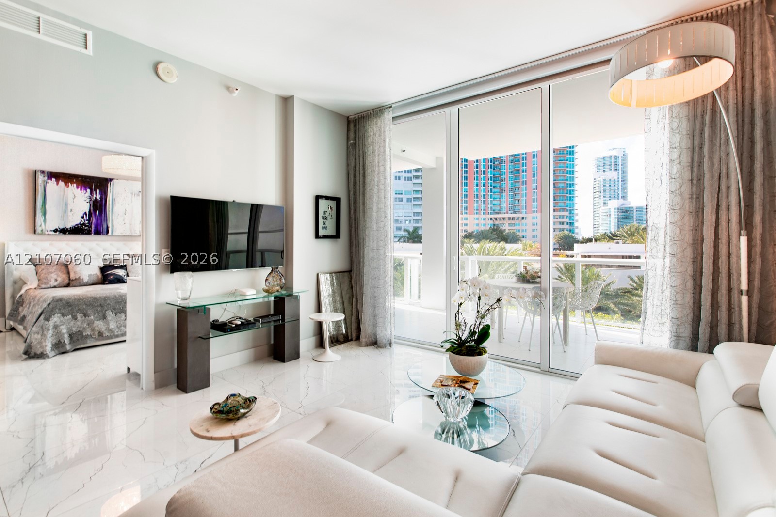 50 S Pointe Dr #610, Miami Beach FL 33139