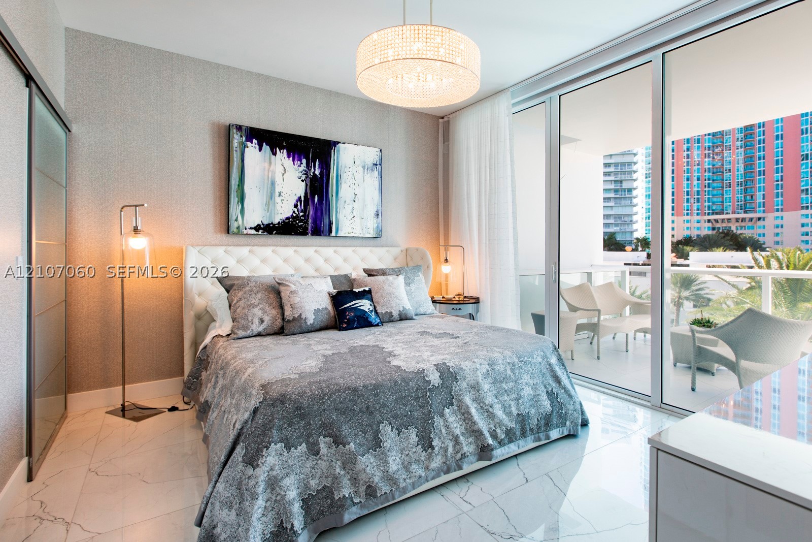 50 S Pointe Dr #610, Miami Beach FL 33139
