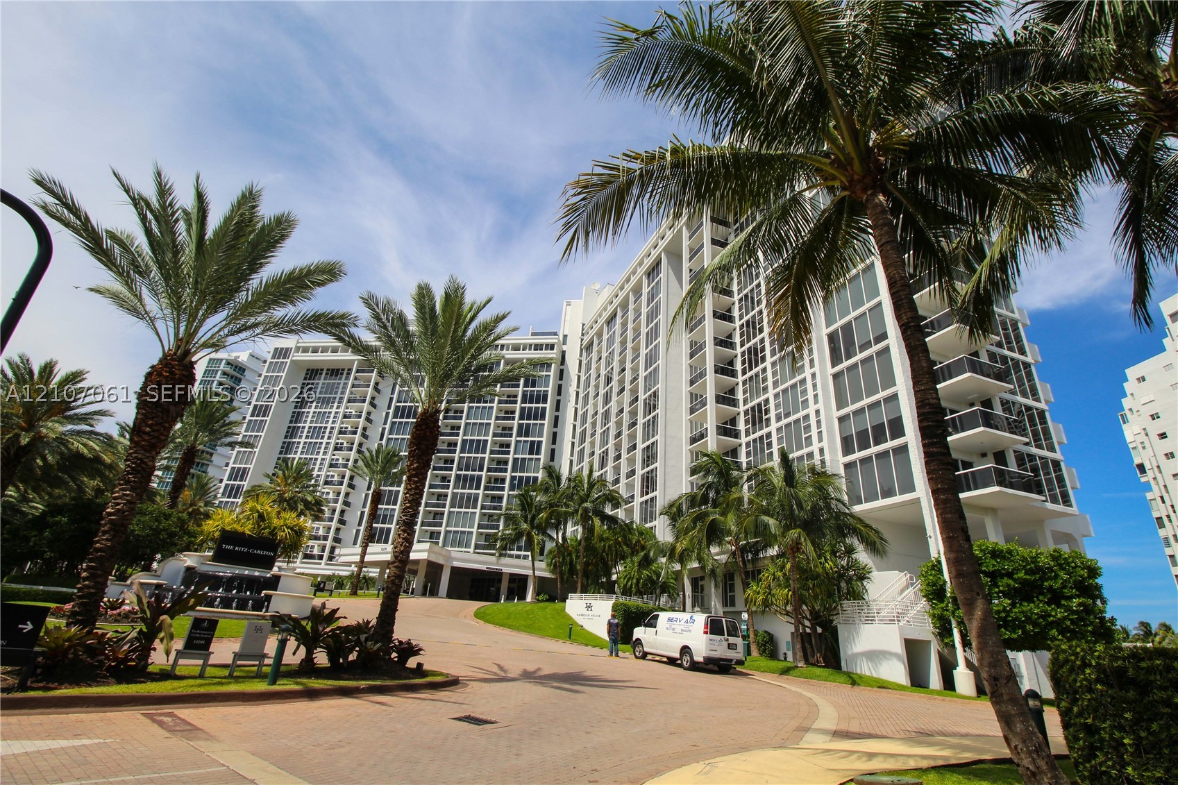 10275 Collins Ave #833, Bal Harbour FL 33154