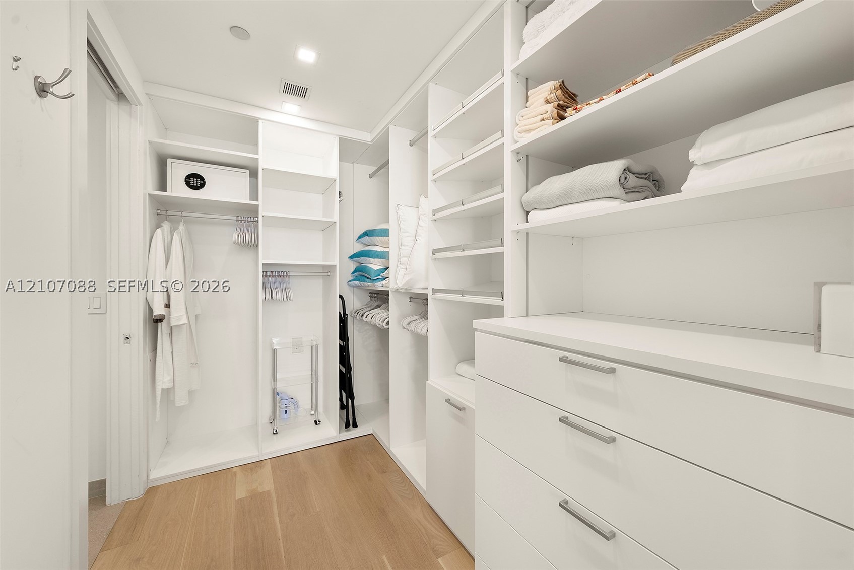 1425 Brickell Ave #51D, Miami FL 33131