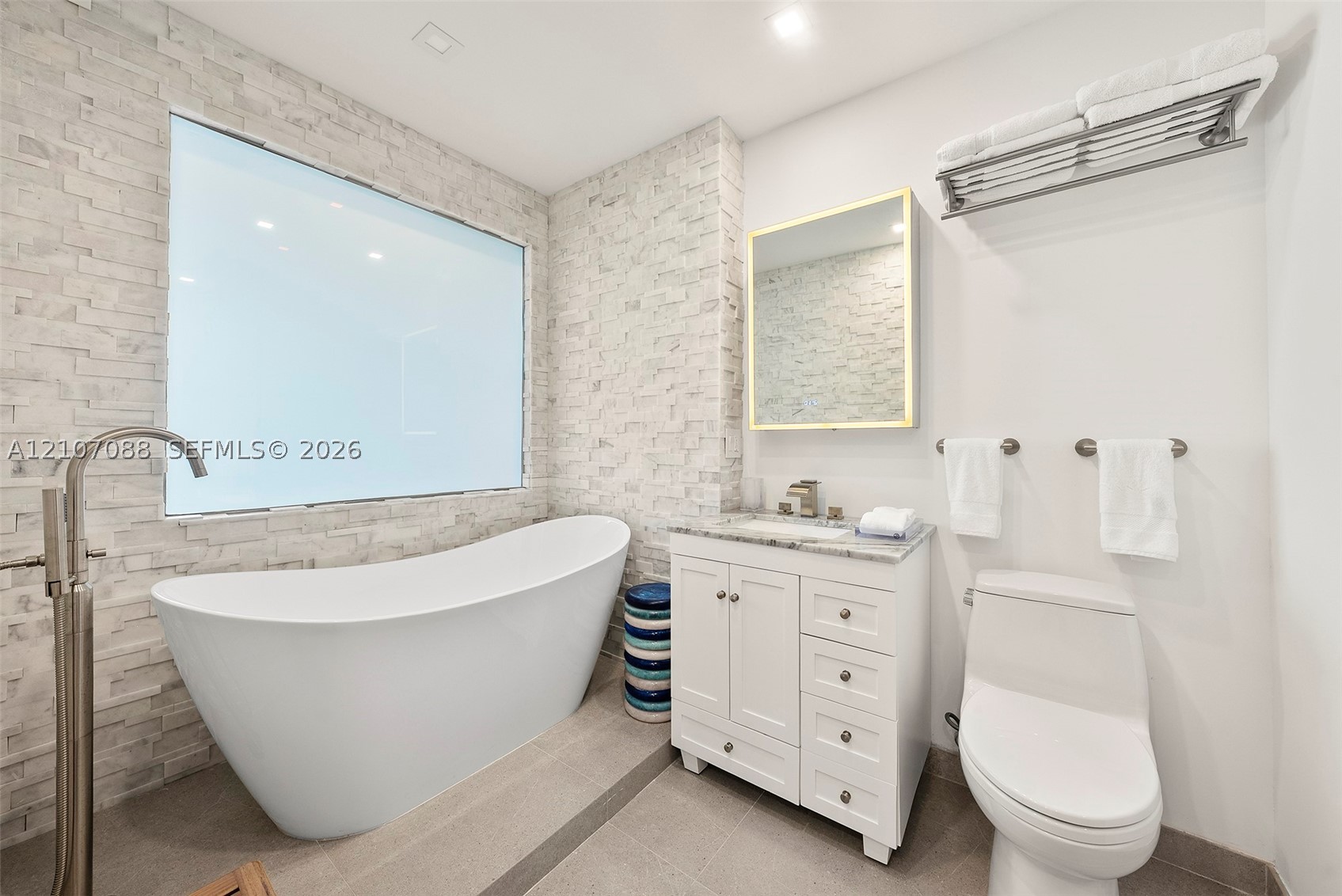 1425 Brickell Ave #51D, Miami FL 33131