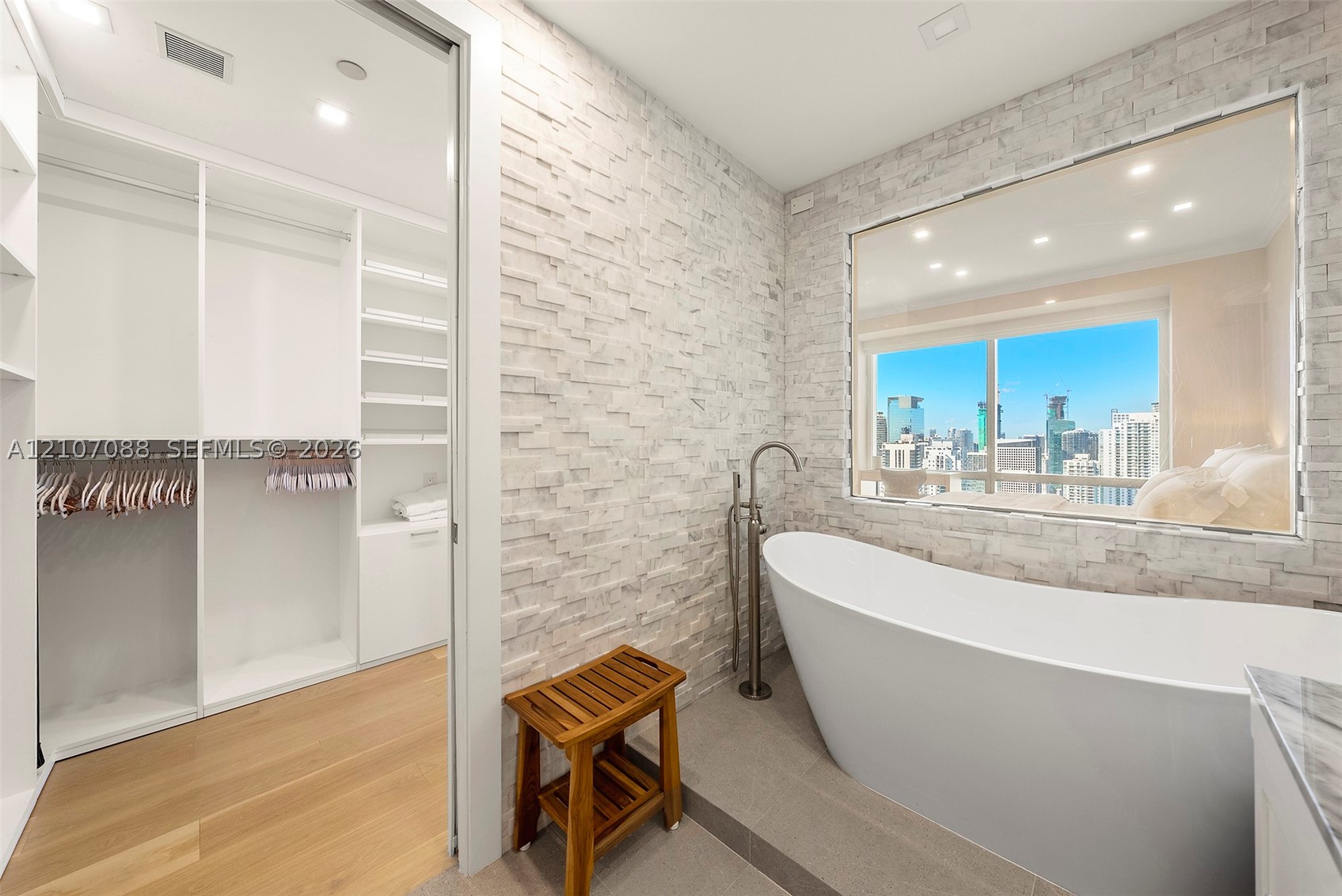 1425 Brickell Ave #51D, Miami FL 33131