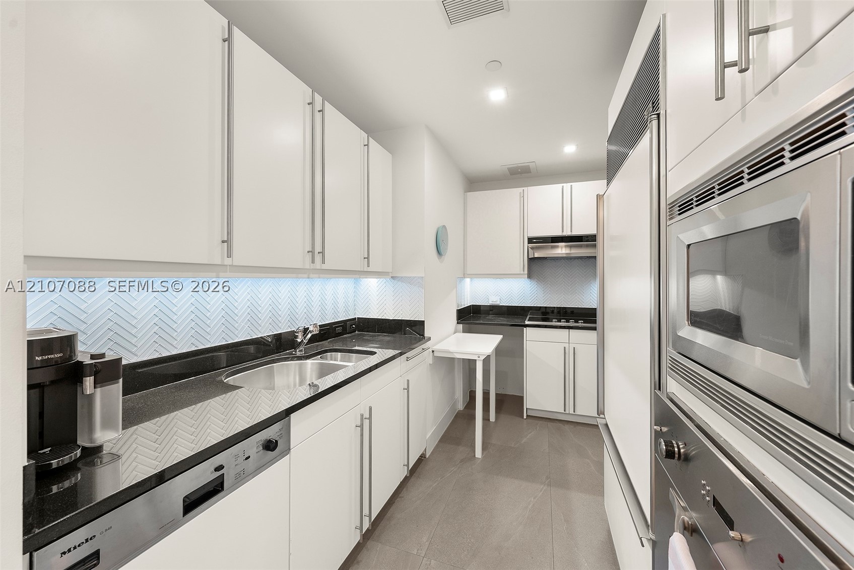 1425 Brickell Ave #51D, Miami FL 33131