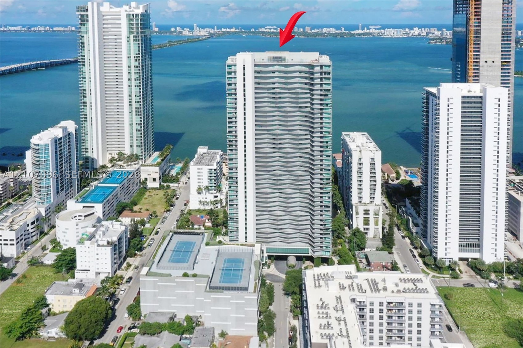 460 NE 28th St #1801, Miami FL 33137