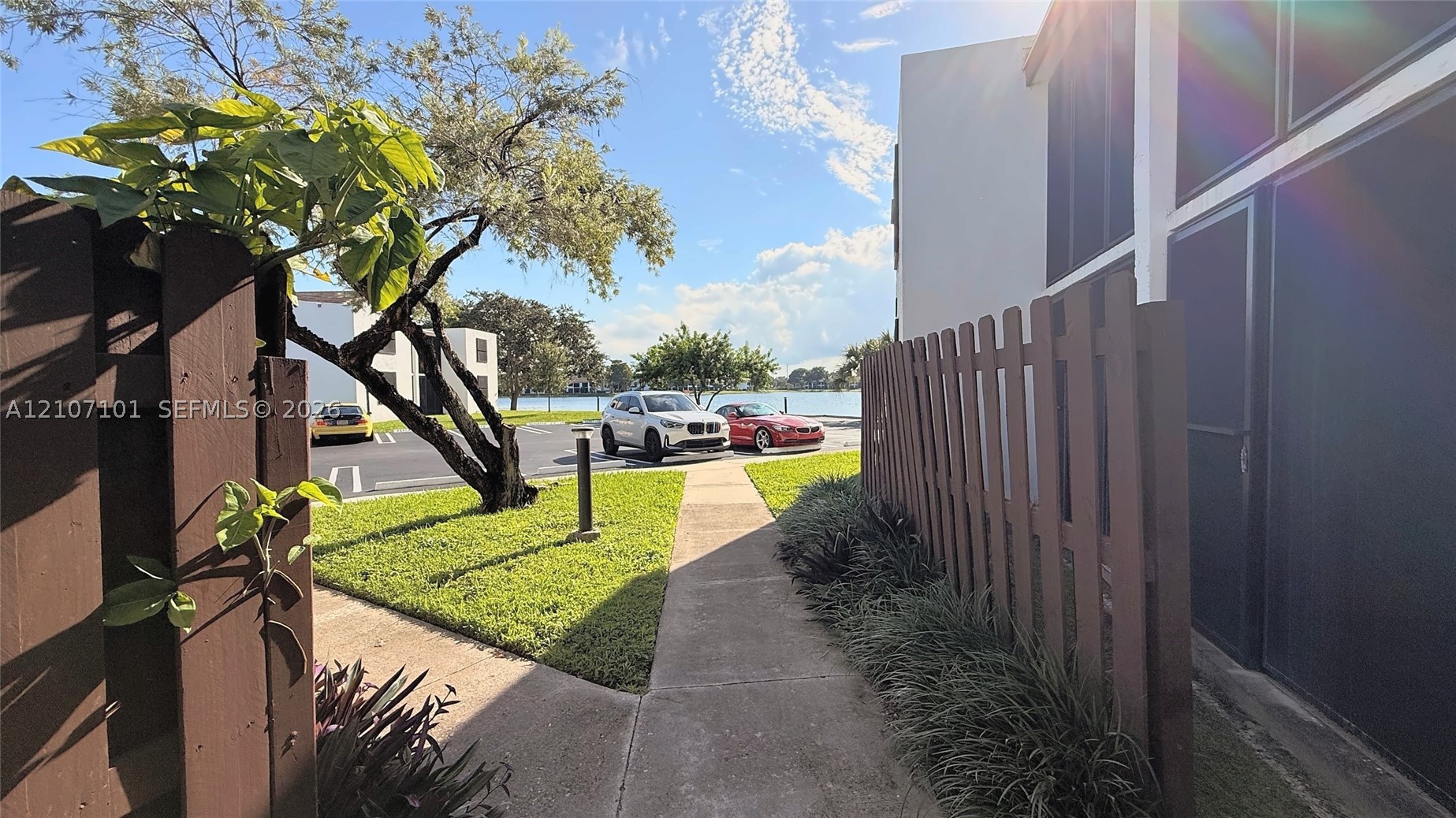 216 Lake Pointe Dr #217, Oakland Park FL 33309