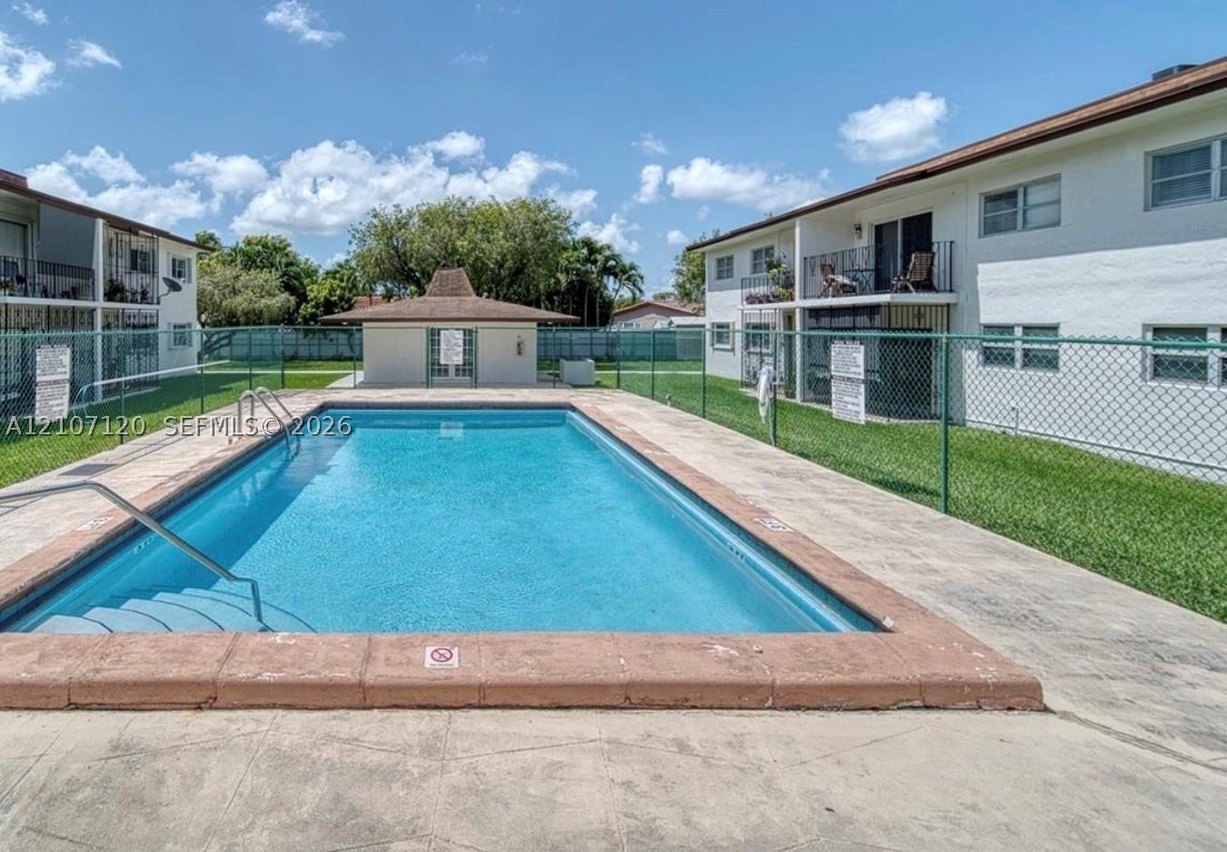 9520 SW 8th St #222, Miami FL 33174