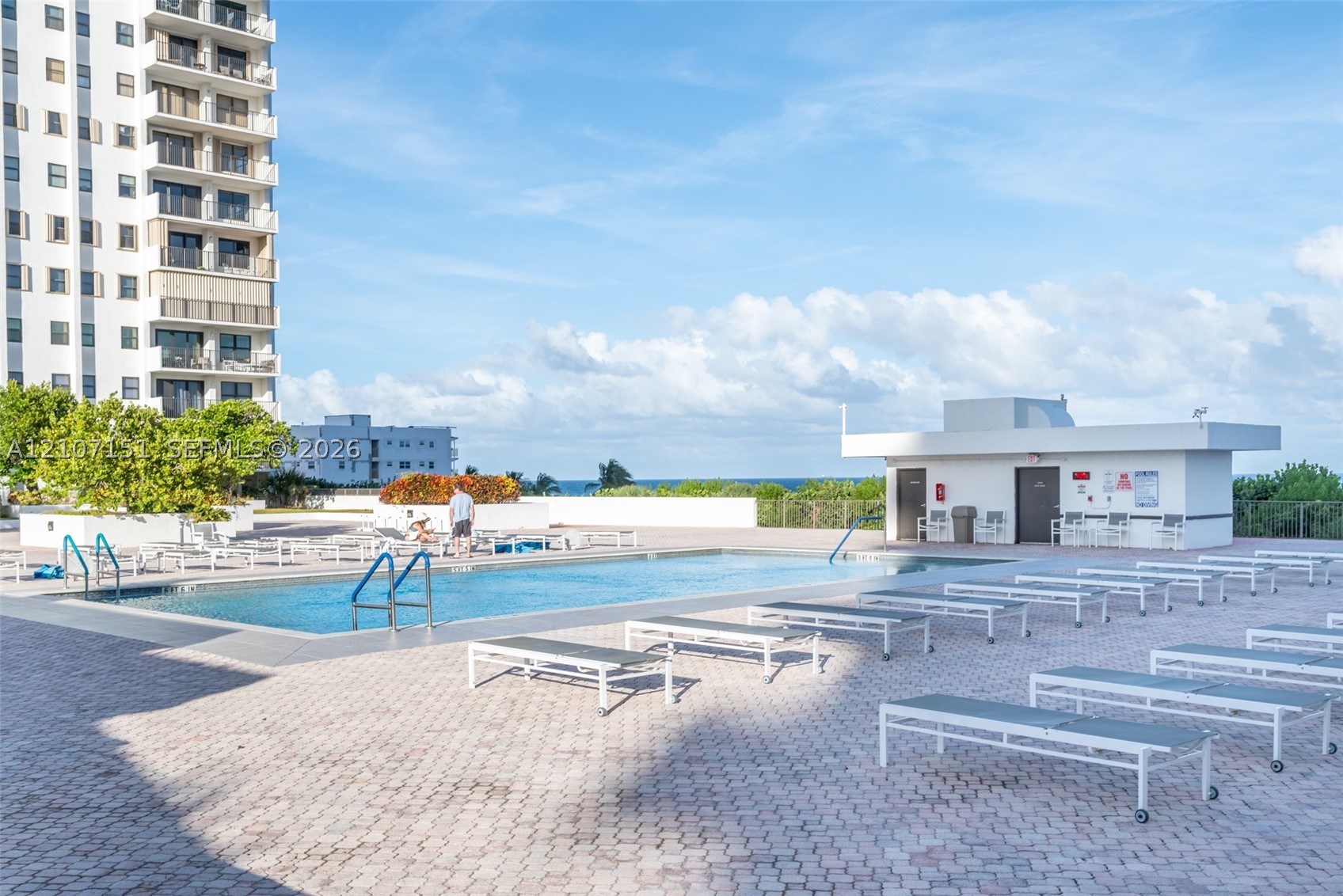 1201 S Ocean Dr #907N, Hollywood FL 33019