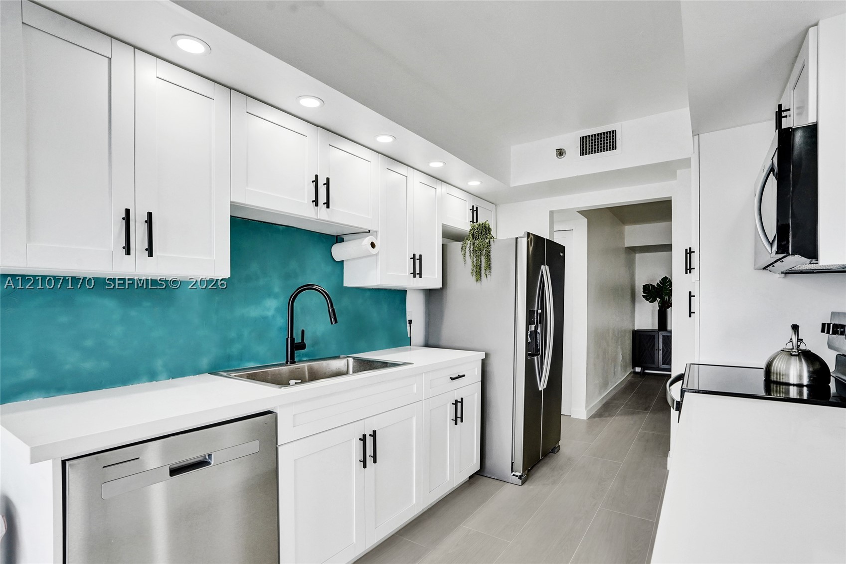1201 S Ocean Dr #908S, Hollywood FL 33019