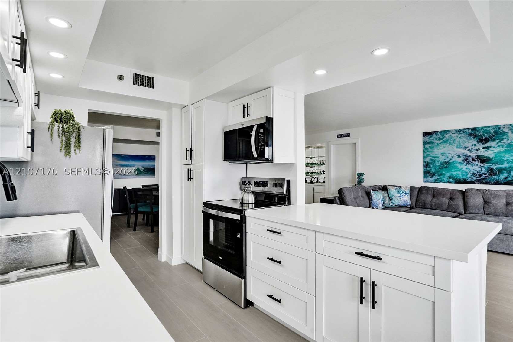 1201 S Ocean Dr #908S, Hollywood FL 33019
