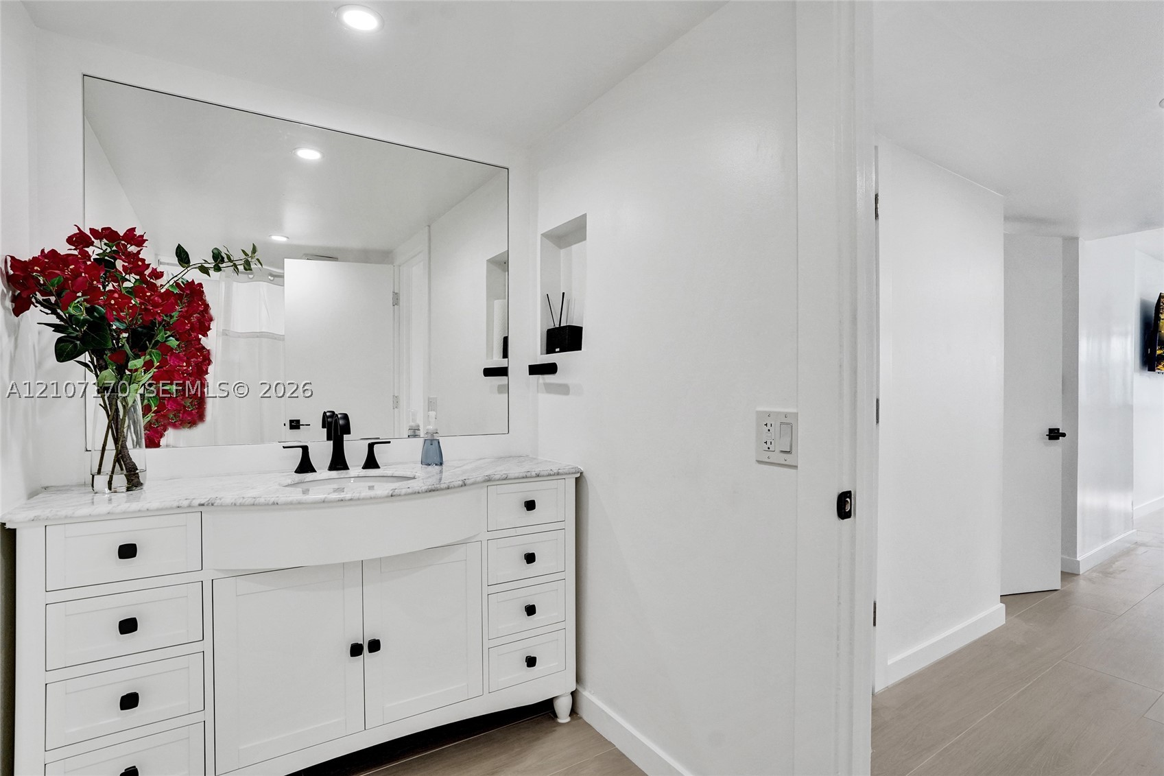 1201 S Ocean Dr #908S, Hollywood FL 33019