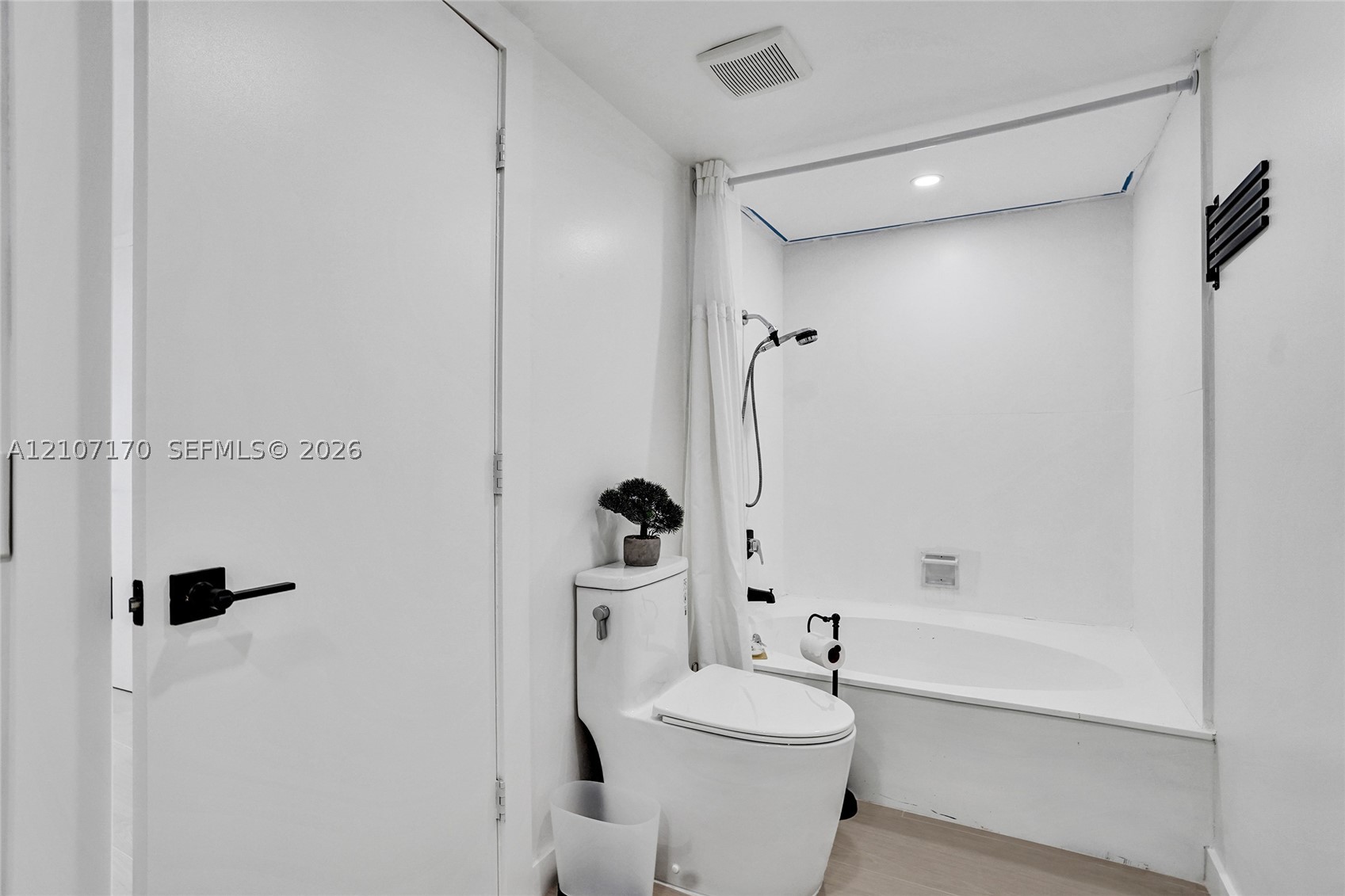 1201 S Ocean Dr #908S, Hollywood FL 33019