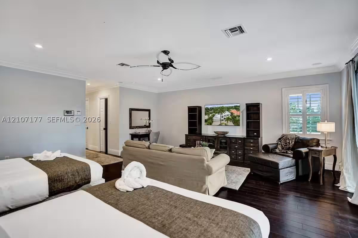 952 Lincoln St #., Hollywood FL 33019