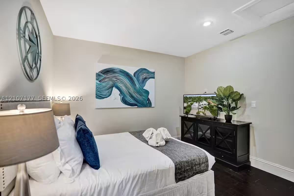 952 Lincoln St #., Hollywood FL 33019