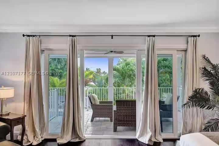 952 Lincoln St #., Hollywood FL 33019