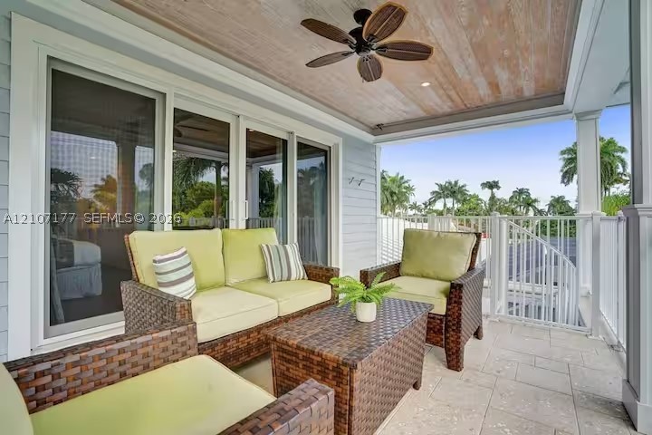 952 Lincoln St #., Hollywood FL 33019
