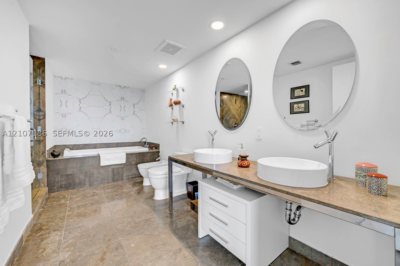 465 Brickell Ave #5002, Miami FL 33131