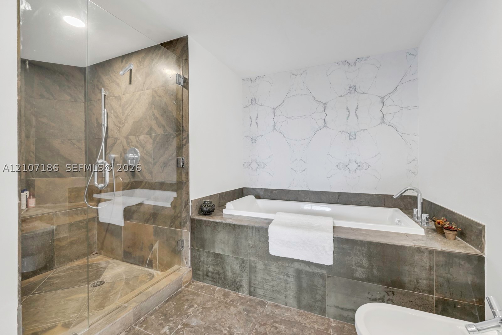 465 Brickell Ave #5002, Miami FL 33131