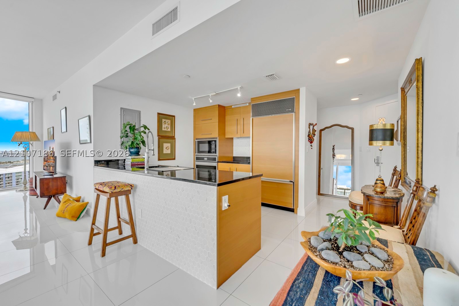465 Brickell Ave #5002, Miami FL 33131