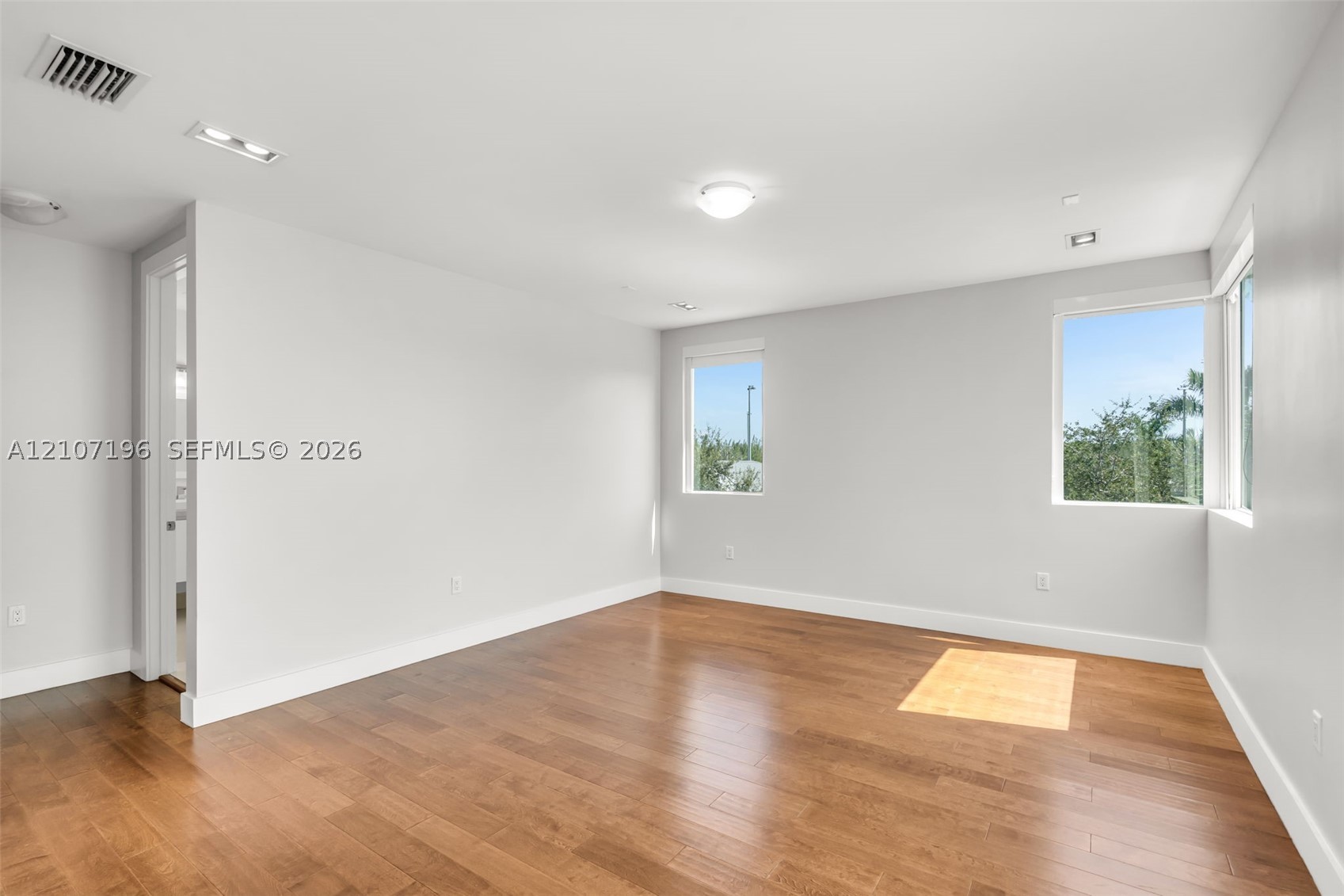 7585 NW 100th Ave #7585, Doral FL 33178