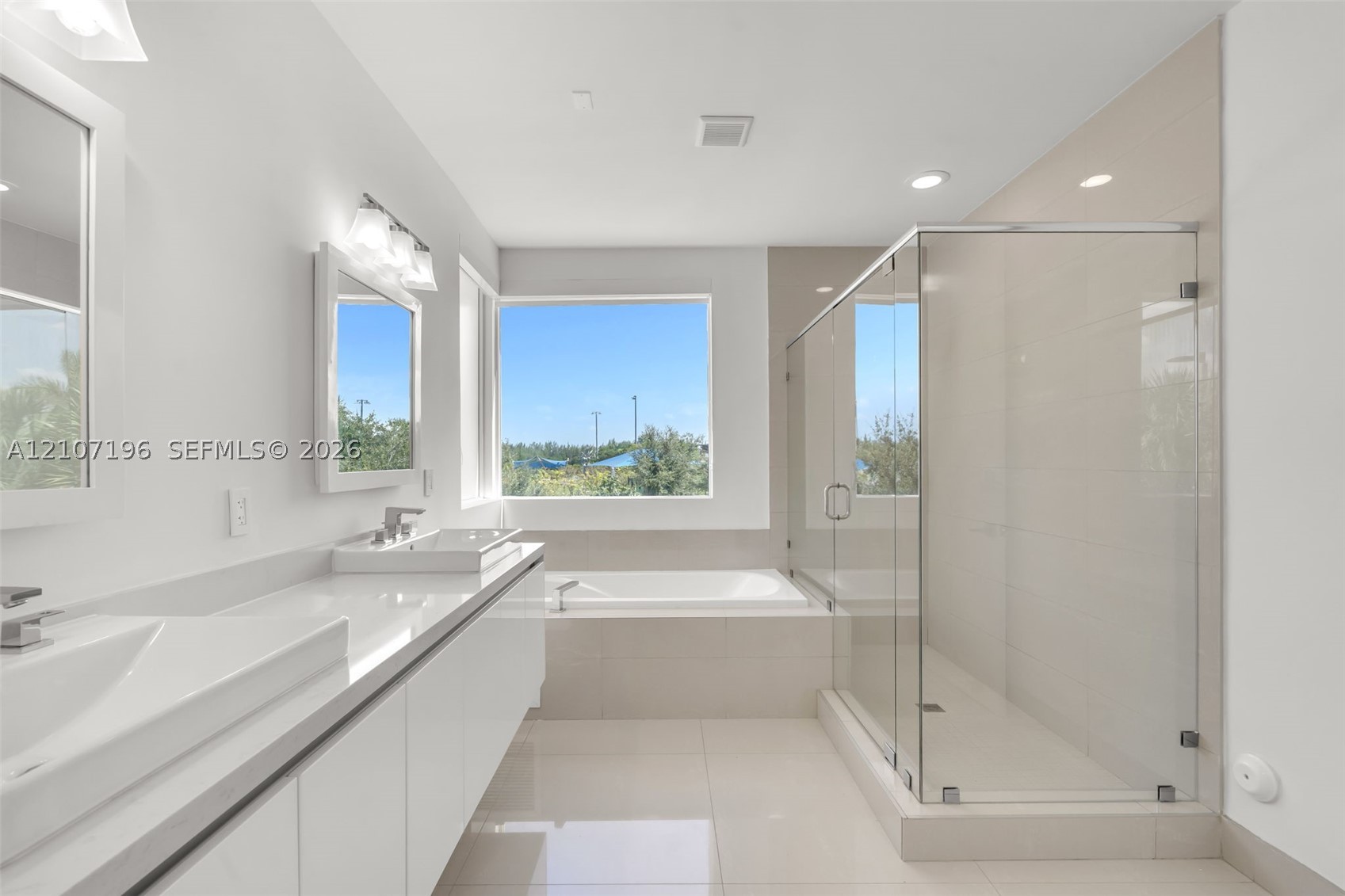 7585 NW 100th Ave #7585, Doral FL 33178