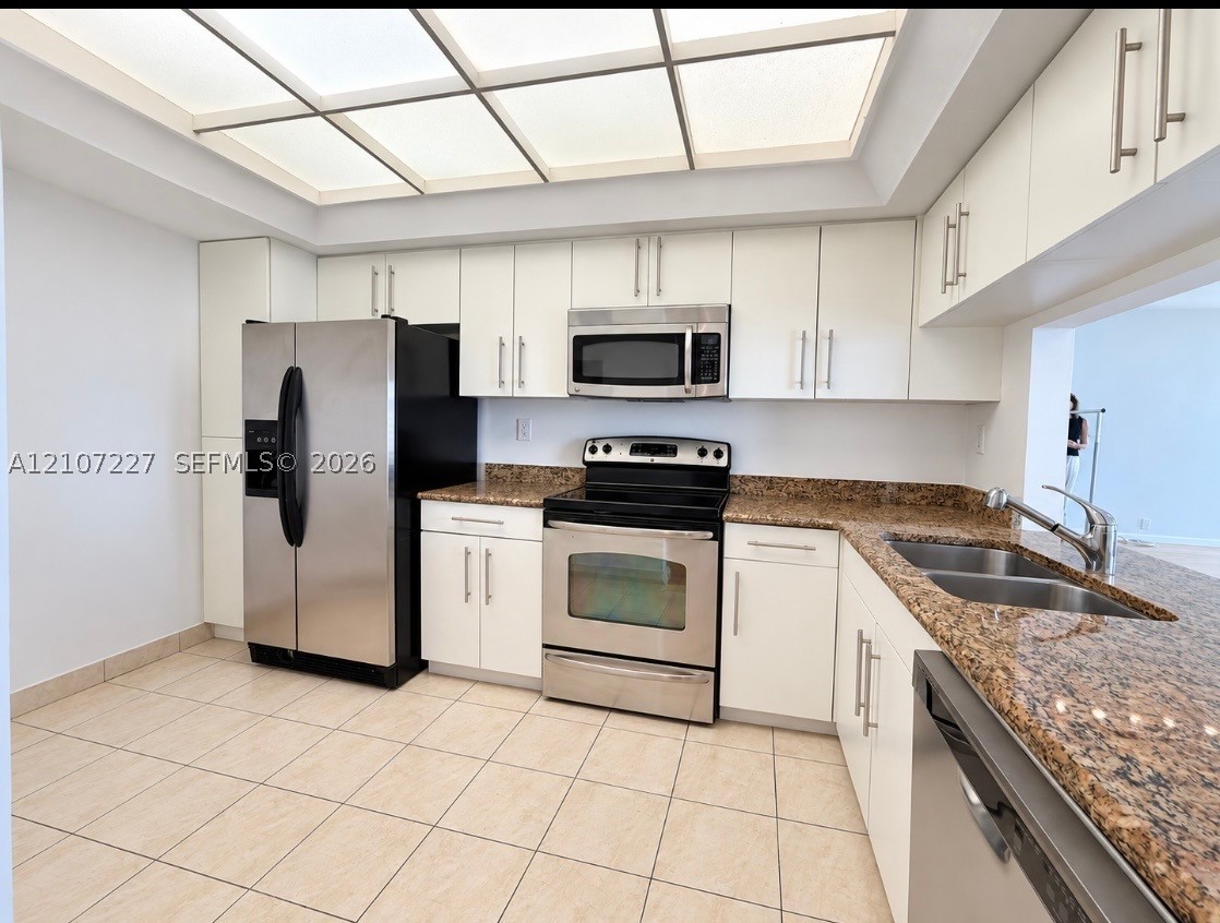 520 Brickell Key Dr #A2012, Miami FL 33131